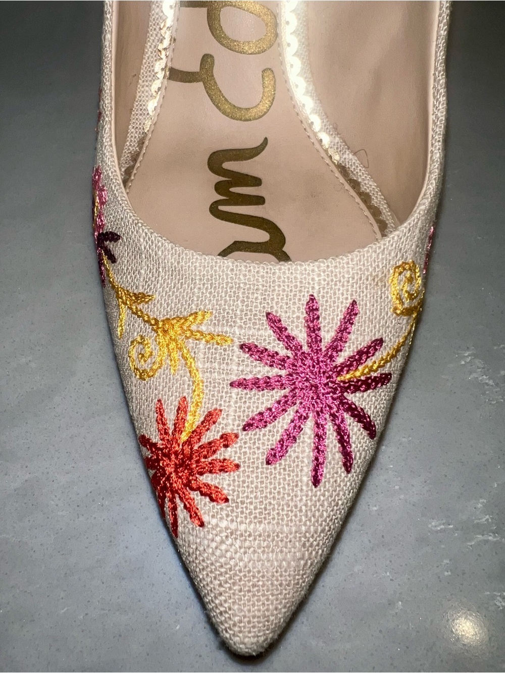 Gorgeous embroidered linen pumps from Sam Edelman-GREAT DEAL!🌟 - Picture 5 of 10